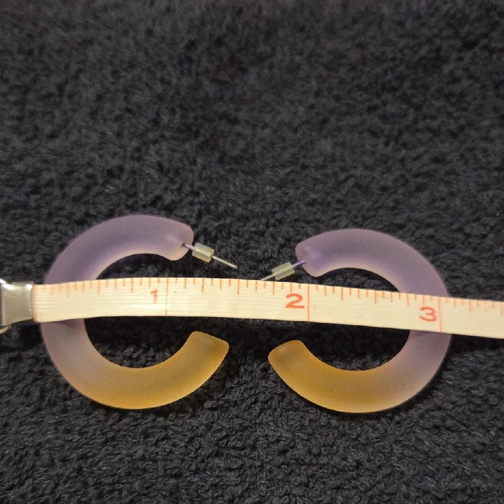 🛍 10 For $ 20 Purple And Orange Gradient Hoop Earrings - Picture 2 of 3